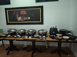 Bel Abri Colonial Living