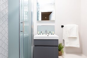 Clarence Gardens Hotel