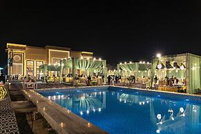 THE MADELINNE HOTEL