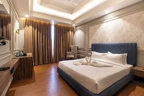 THE MADELINNE HOTEL