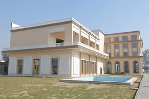 THE MADELINNE HOTEL