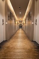 THE MADELINNE HOTEL