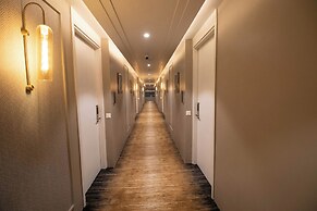 THE MADELINNE HOTEL