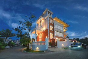 Vega Suites with Private Indoor Pool