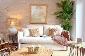 Genteel Home Santas Patronas