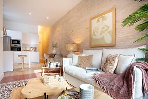 Genteel Home Santas Patronas