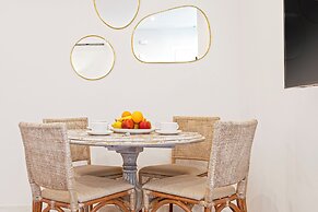 Genteel Home Constitución