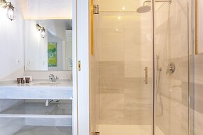 Genteel Home Palacio Abades Terrace