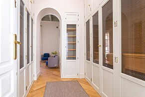 Genteel Home Palacio Abades Terrace