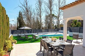 Genteel Home El Brillante