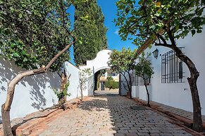 Genteel Home El Brillante