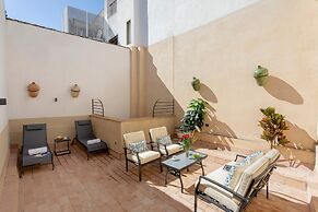 Genteel Home Rodrigo Caro