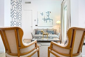 Genteel Home Teodosio