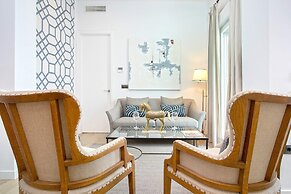 Genteel Home Teodosio
