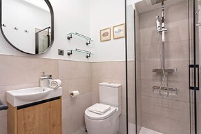 Genteel Home Teodosio