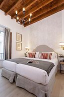 Genteel Home Teodosio