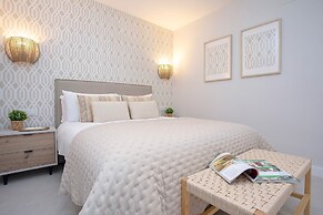 Genteel Home Plaza del Teatro