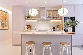 Genteel Home Plaza del Teatro