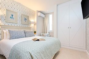 Genteel Home Plaza del Teatro