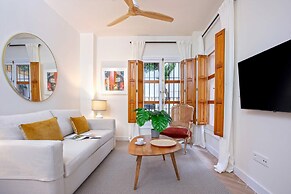 Genteel Home Santa Cruz