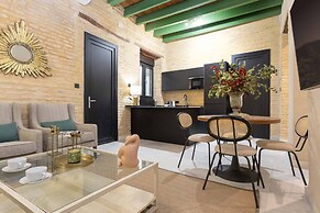 Genteel Home Acetres