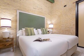 Genteel Home Acetres