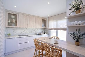 Genteel Home Los Corales Beach