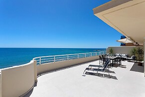 Genteel Home Los Corales Beach