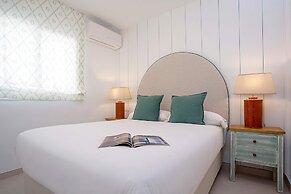 Genteel Home Los Corales Beach