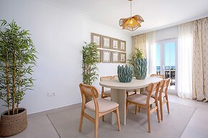 Genteel Home Los Corales Beach