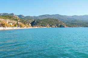 Beachfront Stone House - Samos Seaview Retreat