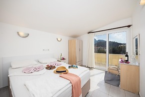 Grand Prestige Hotel