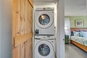 Serene Valley Views: Lake Texoma Retreat