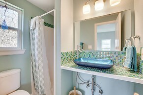 Serene Valley Views: Lake Texoma Retreat