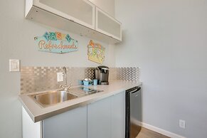 Serene Valley Views: Lake Texoma Retreat