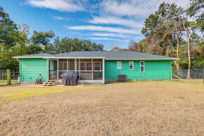 2 Mi to Fairhope Pier: Home w/ Large Yard!