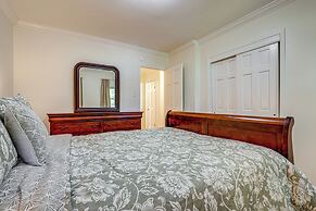 2 Mi to Fairhope Pier: Home w/ Large Yard!