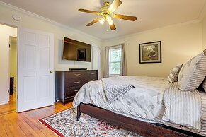 2 Mi to Fairhope Pier: Home w/ Large Yard!