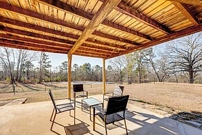 4 Mi to Lake Access: Pet-friendly Home in Bismarck