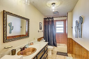 4 Mi to Lake Access: Pet-friendly Home in Bismarck