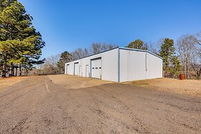 4 Mi to Lake Access: Pet-friendly Home in Bismarck