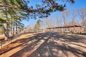 4 Mi to Lake Access: Pet-friendly Home in Bismarck