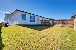 2 Mi to Downtown Temple: Pet-friendly Home w/ Yard
