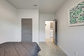 2 Mi to Downtown Temple: Pet-friendly Home w/ Yard