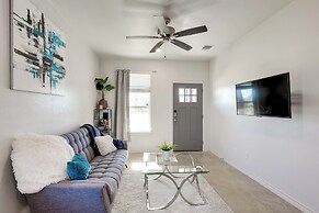 2 Mi to Downtown Temple: Pet-friendly Home w/ Yard