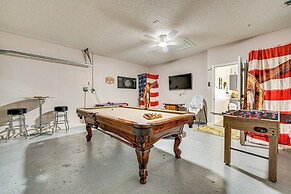 11 Mi to Disney: Home w/ Pool in Davenport!