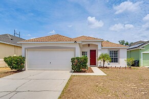 11 Mi to Disney: Home w/ Pool in Davenport!