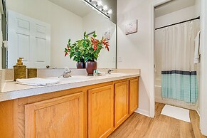 11 Mi to Disney: Home w/ Pool in Davenport!