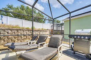 11 Mi to Disney: Home w/ Pool in Davenport!