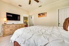 11 Mi to Disney: Home w/ Pool in Davenport!